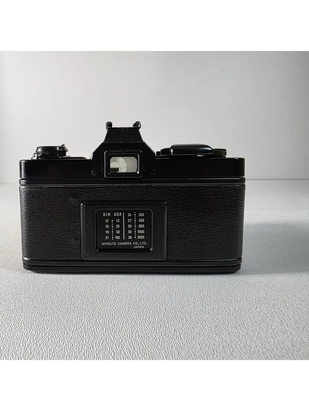 Minolta XG-9 35mm Film Camera + 28mm Macro 1:2.8 CPC Phase 2 CCT Lens | Tested